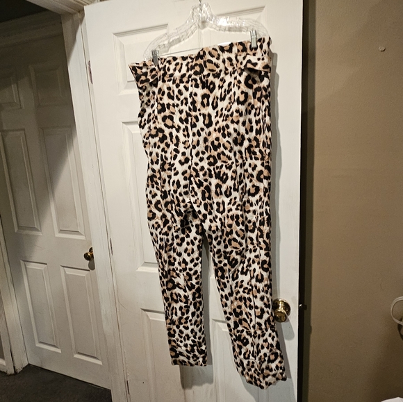 ASHLEY STEWART PANTS - Picture 2 of 3